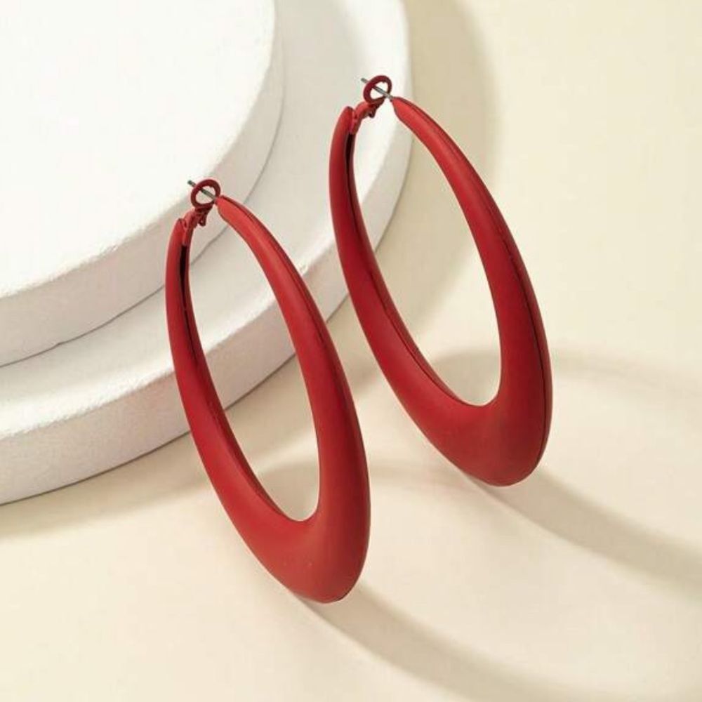 Minimalistic Red Hoop Earrings‎ - Picture 2 of 12